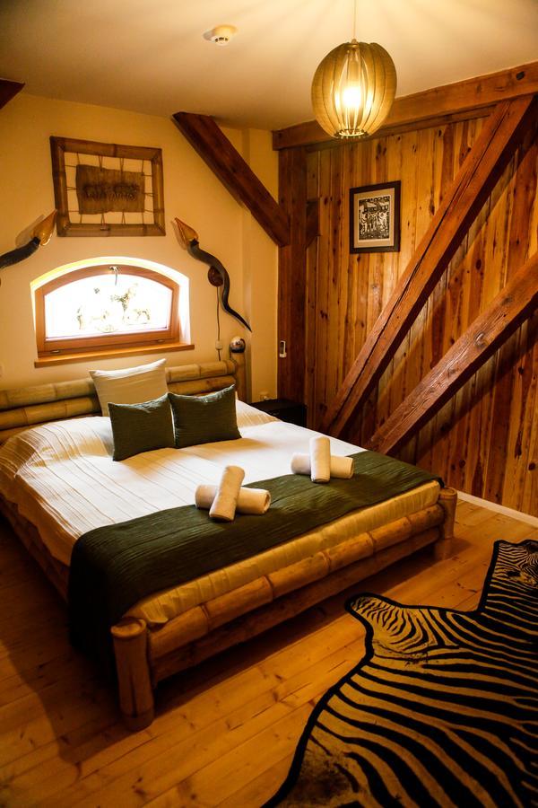 Hunor Hotel Es Etterem Vásárosnamény Eksteriør billede